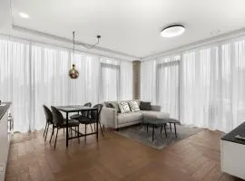 Comfortable 2 BD Apartment by Domvia