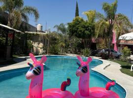 Hotel Pink TH, hotel di Tehuacán