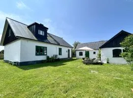 Mysigt hus i Smygehuk nära havet