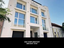 ARIS Boutique Hotel & SPA, hotel con pileta en Oradea