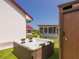 Sea Breeze Vacation House I BBQ & Jacuzzi