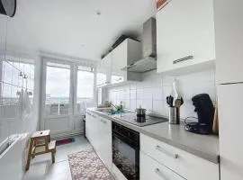 Chambre privée dans un Appartement central et partagé
