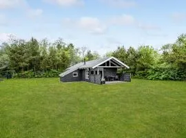 Stunning Home In Oksbøl With Wifi