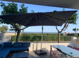 Belle villa en Front de mer, hotel in Fleury