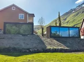 Hytte Grøtdalstind, Rekkedal Gjestegard - Sæbø