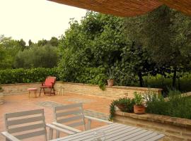 Casa Vacanze Parco San Bartolo, hotel v destinaci Pesaro