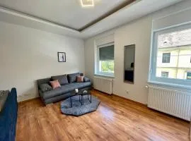 Stylische Wohnung nähe Stadthalle mit Balkon