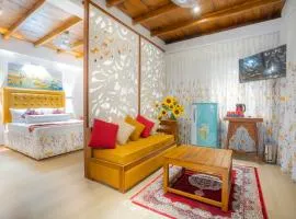 Bellwood Cottages - Tea Cabins