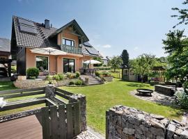 Ferienwohnung - Arzgebirg, hotel com piscina em Gr&uuml;nhainichen