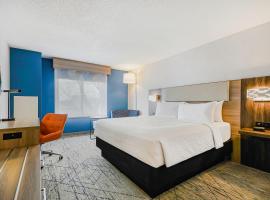 Holiday Inn Express & Suites Buffalo Airport by IHG, hotel poblíž Mezinárodní letiště Buffalo Niagara - BUF, Cheektowaga
