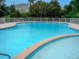 Les Cigalines Appartement avec Piscine