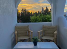 Central Parikia Stay, villa em Parikia