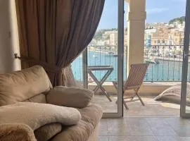 Front Row Malta - Rooftop Terrace & Sea Views of Valletta & Grand Harbour