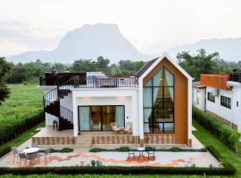 ชษา พลูวิลล่า เชียงดาว Chasa ChiangDao Pool villa, hotel v destinaci Ban Sop Nong