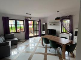 Aura Deluxe Apartament, hotel v destinaci Skorka