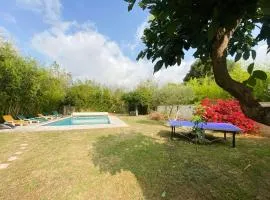 Piscine, plage à pied, WIFI, billard, babyfoot, ping pong, BBQ...