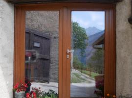 Villard Guesthouse, itsepalvelumajoitus kohteessa Oulx