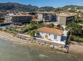 Aliki's Summerhouses
