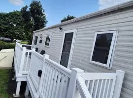 2 bed-Sleeps 6-Pets-private - Parking sea 3mins