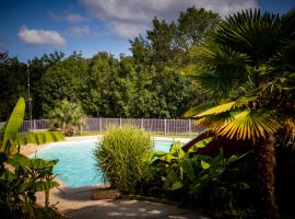 Camping Domaine le Quercy, Hotel in Gourdon-en-quercy