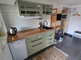 Orscholz apt with free parking & garden & bicycle storage, hotel v destinaci Orscholz