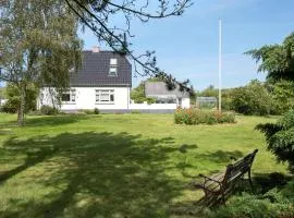 Nice Home In Farsø With Wifi