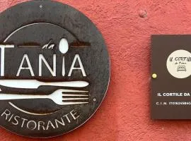 Il cortile da Tania