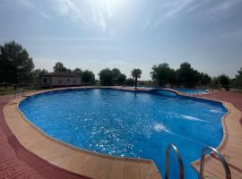 Balneario Cervantes، فندق في سانتا كروز دي موديلا