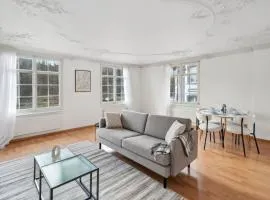 The R Apartment Hemmental