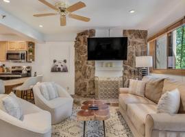 Laurelwood Condominiums 304, hotel em Snowmass Village