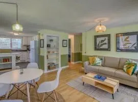 Mid-Century Wilmington Cottage