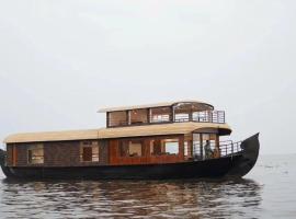 Yaamiholidays, hotel v destinaci Alleppey