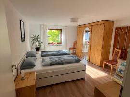 Ferienwohnung Gänsweide Neueröffnung, hotel in Denkendorf