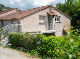 Joli appartement calme vue montagne dans le centre, hotel i Corte