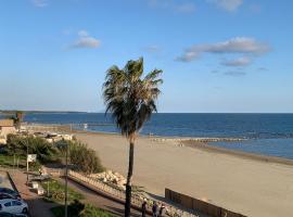 Appartamento Spiaggia, hotel i Nettuno