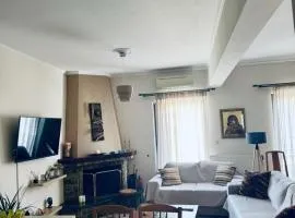 Pnoe Luxury House