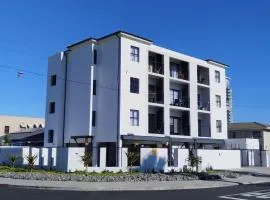 Arum Cove Bloubergstrand