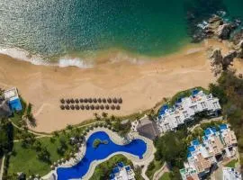 Beautiful Condo in a great Beach Hotel complex