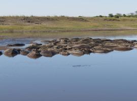 Destiny Blo Campsite, hotel v destinaci Kachikau