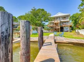 Waterfront Oasis in Dauphin Island - Shared Perks!