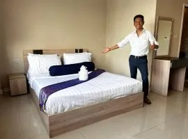 Rishi Guest House and Restaurant