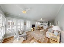 Litchfield Beach Retreat Lakeside Villa Serenity