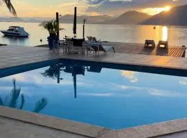 DELUXE GUEST HOUSE Floresta Mar