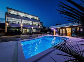 VILLA Juky，位于卡什泰拉的酒店