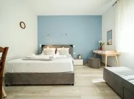Seaside Studio in Nea Peramos, Sleeps 4