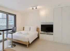 Cozy Cloche Nest - Studio