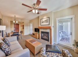 Pool, Hot Tub, Ski In Ski Out, Bike Storage for Summer Guests, viešbutis mieste Vinter Parkas