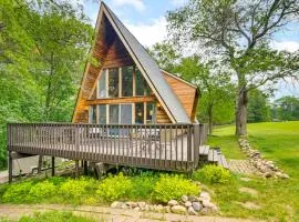 Canal Across Street Family Cabin in Breezy Point!