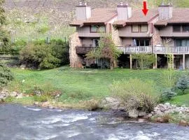 On Gore Creek, Pet Friendly, Steps from Free Bus Stop & Great Value