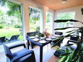 Cozy Garden Villa